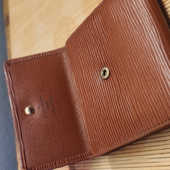 Louis Vuitton EPI Leather Double Snap Tri-Fold Elise Wallet, Brown - Picture 8 of 15
